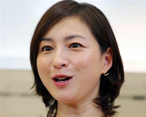 広末涼子 お尻|40代とは思えない…広末涼子、スラリとした美脚&美尻際立つ姿。